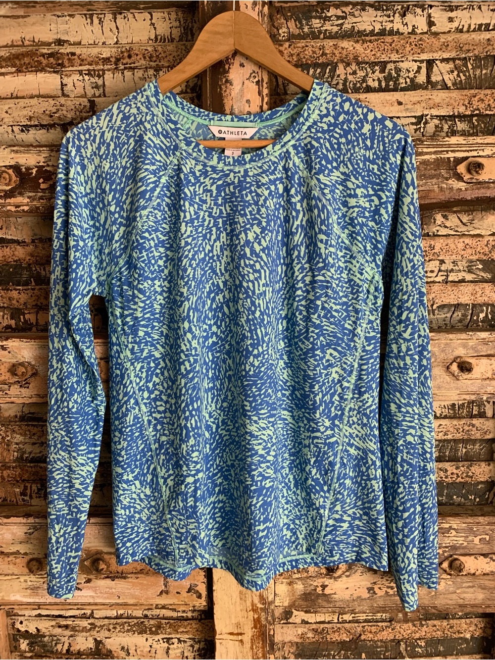 Athleta Ultimate Train Long Sleeve Top Blue Green Abstract Print Workout Yoga, S
